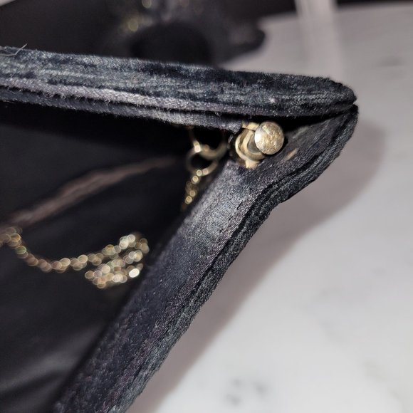 Vintage Black Crushed Velvet clutch with gold tone chain and hardware. - Picture 5 of 5